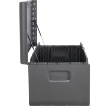 Geöffnete Kunststoff Gartenbox zur Aufbewahrung