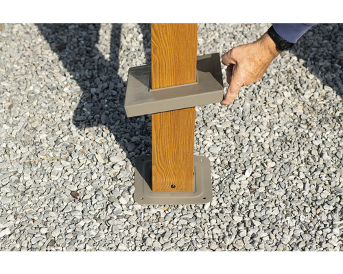 Detailansicht einer Holzpfostenabdeckung für den Aussenbereich