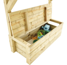 Holzkiste mit Deckel und Spielzeug für den Außenbereich