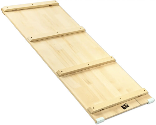 Planche de lit en bois comme accessoire de literie