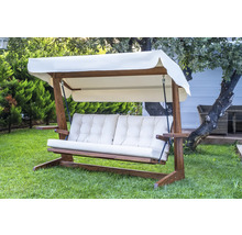 Balancelle de jardin en bois avec coussins et toit solaire dans le jardin