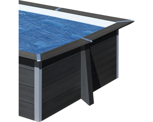Piscine rectangulaire avec margelle