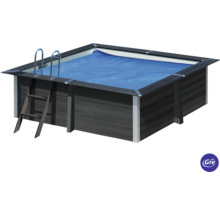 Rechteckiger Pool mit Leiter und Poolabdeckung