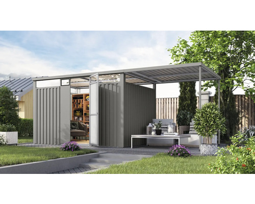 Modernes Gartenhaus mit offenem Vorraum und Geräteaufbewahrung im Garten