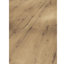 Verlegung von Laminat mit Holzstruktur