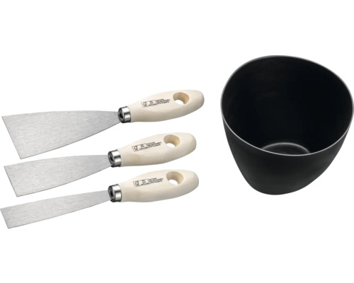 Gipserset 4-teilig Drei Spachtel und ein Mischeimer für Bauarbeiten.