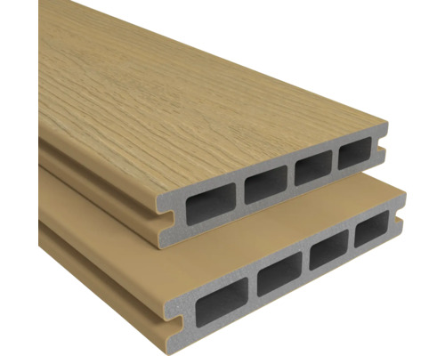 Lame de terrasse Konsta en bois composite Nativo Eco chêne marron clair 22,5 x 140 x 3000 mm Deux lames de terrasse en bois composite avec cavités rectangulaires
