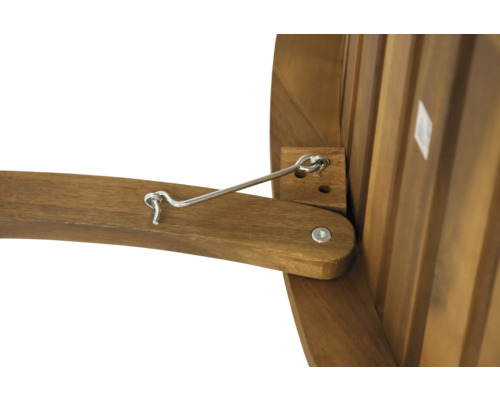 Vue détaillée d''un meuble en bois avec une fermeture à crochet.