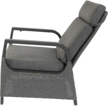 Fauteuil de jardin avec coussins gris et aspect tressé