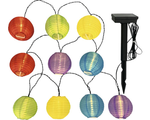 Lichterkette mit Solarpanel und bunten Papierlaternen