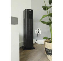 Purificateur d''air noir dans la pièce
