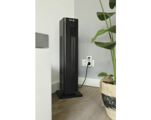 Purificateur d''air noir dans la pièce