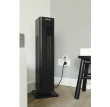 Ventilateur colonne noir avec minuterie dans une pièce