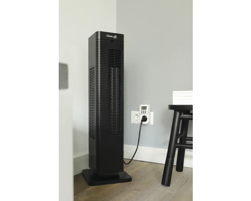 Ventilateur colonne noir avec minuterie dans une pièce