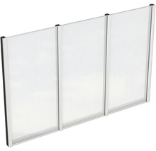 Drei lichtdurchlässige Kunststoffplatten für den Bau von Überdachungen oder Carports