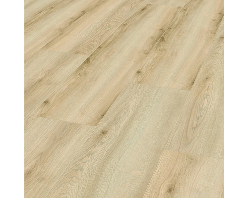 Laminat Exquisit Plus Edersee Eiche Natur Landhausdiele 1380 x 244 x 8 mm Nahaufnahme von verlegtem Laminatboden