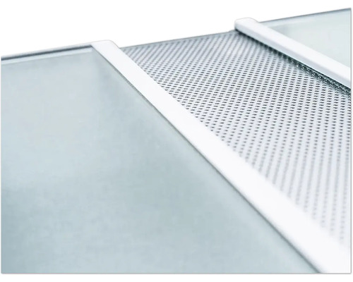 Vue détaillée d''un panneau de verre avec insert métallique