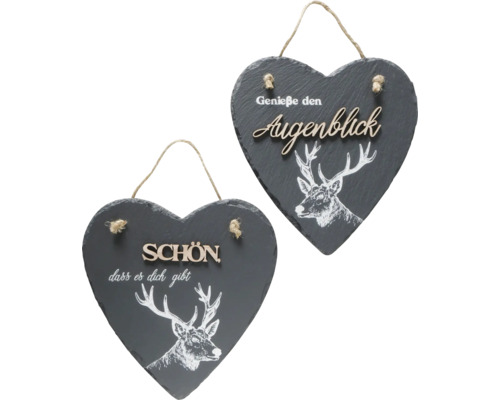 Deux pendentifs en ardoise en forme de cœur avec des motifs de cerf et des inscriptions
