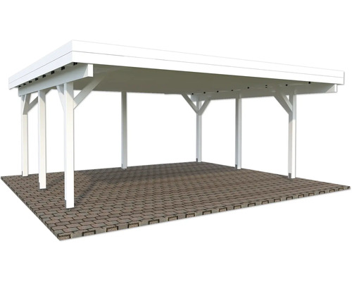 Weißer Holzcarport auf Pflastersteinen
