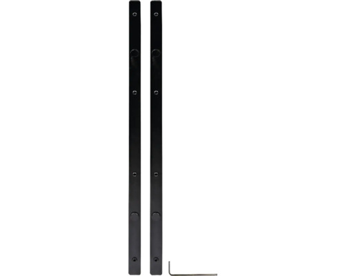 Deux supports d''étagère métalliques avec matériel de fixation