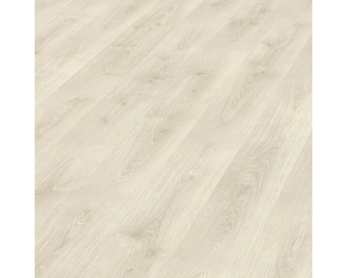 Heller Laminatboden mit Holzoptik