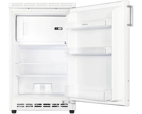 Réfrigérateur blanc ouvert avec étagères et compartiment congélateur