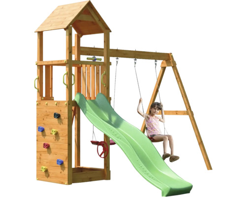 Aire de jeux en bois avec toboggan, balançoire et mur d''escalade