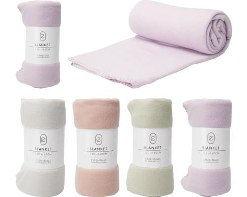 Couvertures en polaire de différentes couleurs, 130 x 160 cm, roulées et empilées.