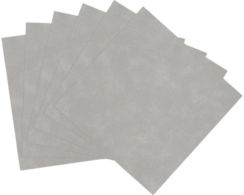 Plusieurs feuilles de papier abrasif gris