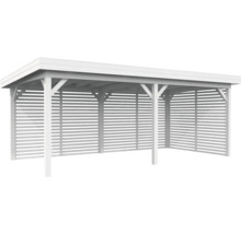 Abri de voiture en bois blanc avec murs à lamelles.