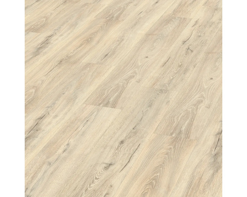 Installation de sol stratifié avec aspect bois