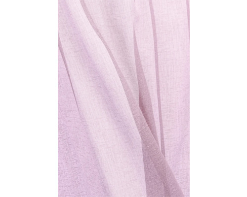 Nahaufnahme eines hellen Vorhangs mit Textilstruktur