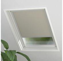 Dachfenster mit Rollo zur Verdunkelung