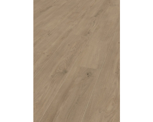 Nahaufnahme von Laminatboden in Holzoptik