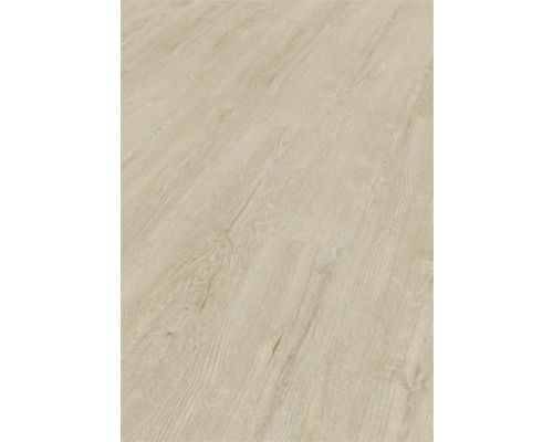 Heller Laminatboden mit Holzoptik.