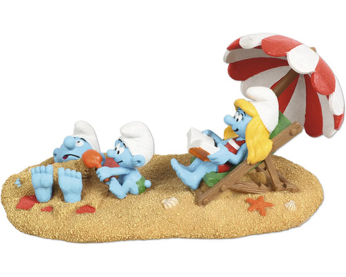 Dekorative Schlumpffiguren am Strand