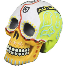 Dekorativer Totenkopf mit bunten Verzierungen