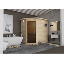 Badezimmer mit Sauna, Badewanne und Waschtisch