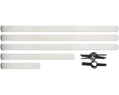 Cinq tubes de différentes longueurs et deux fixations de tubes