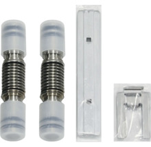 Deux raccords de radiateur avec joints et accessoires de montage