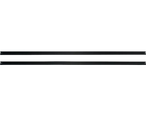 Deux plinthes noires