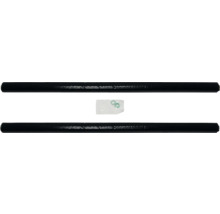 Zwei schwarze Wasserrohre und ein Beutel mit Dichtungsringen