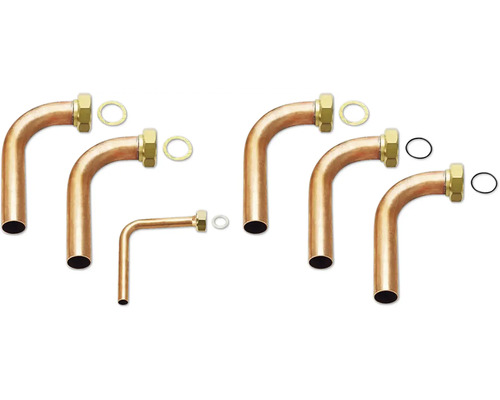 Plusieurs coudes de tuyau en cuivre avec raccords vissés et joints