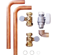 Verschiedene Kupferrohre, Ventile und Armaturen für Sanitärinstallationen