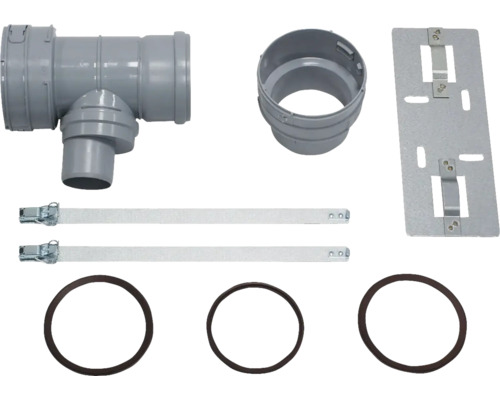 Aufsicht auf ein Sortiment von Sanitärinstallationszubehör, einschliesslich T-Stück, Muffe, Befestigungsband, Montageplatte und Dichtungsringe.