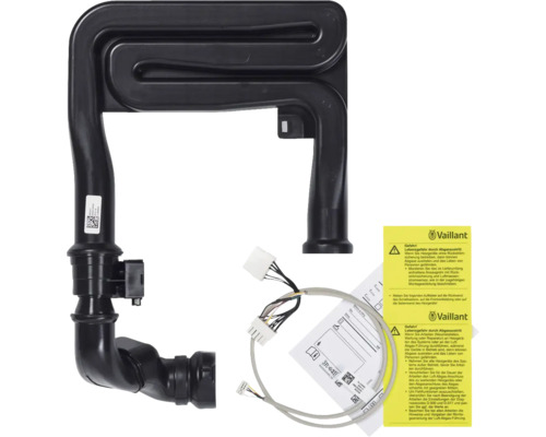 Abgasrohr mit Kabel und Vaillant Warnhinweisen