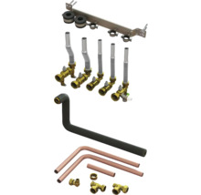 Installationsmaterial für Sanitäranlagen, inklusive Rohre, Verbinder und Halterungen