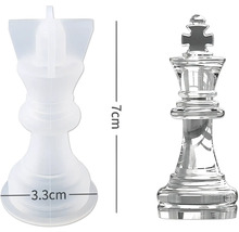 Moule en silicone roi d''échecs mesurant 7 cm de hauteur et 3,3 cm de largeur de base