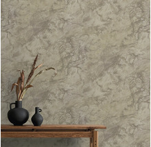 Décoration murale aspect marbre et décoration sur une table en bois