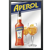 Bouteille d''Aperol et deux verres d''Aperol Spritz dans un cadre noir